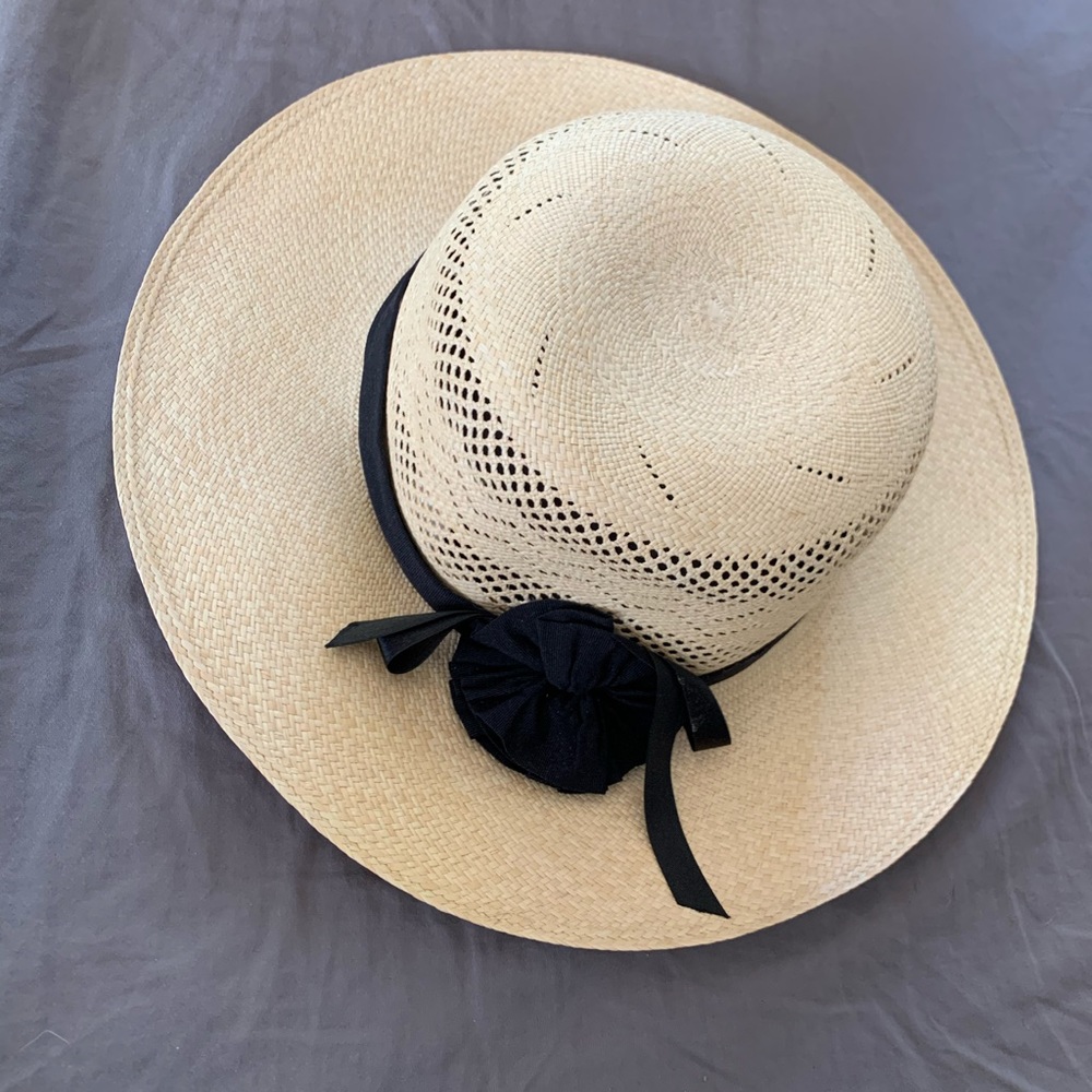 NWOT Ultrafino Montecristi Genuine Panama Hat